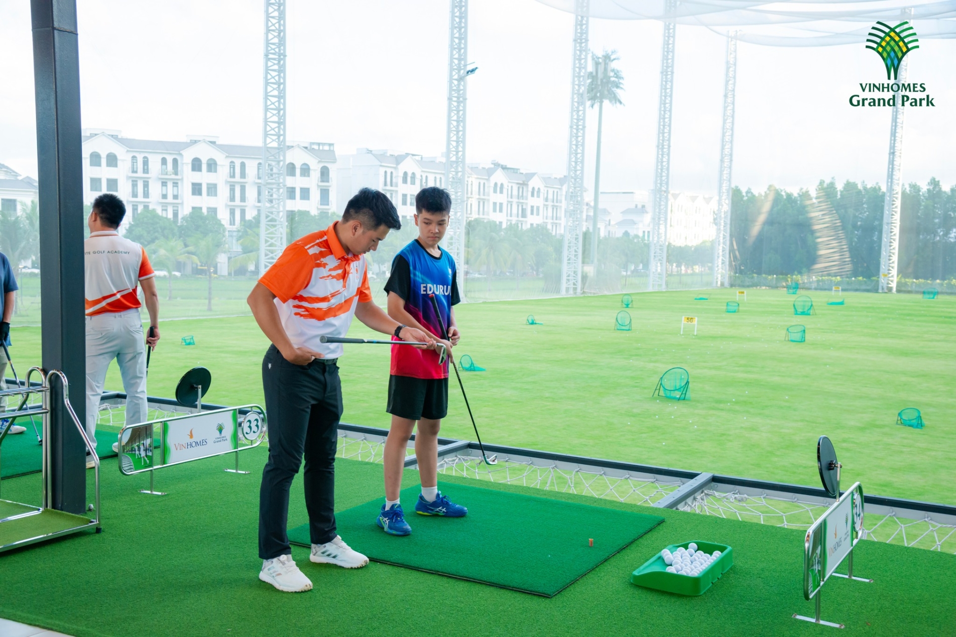 CLB đã được lên lịch sẵn -  Cư dân Grand Park chỉ việc tận hưởng