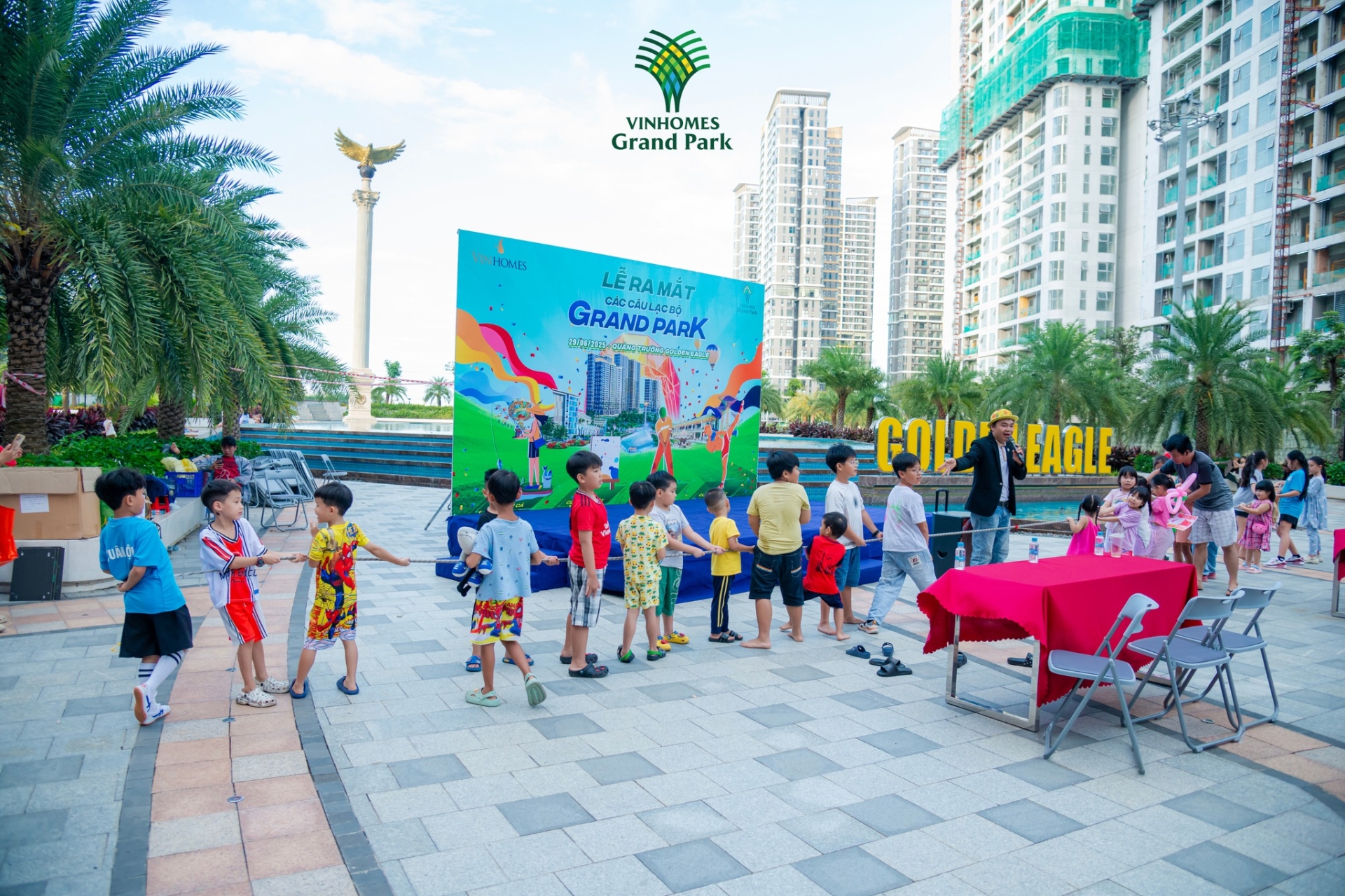 CLB đã được lên lịch sẵn -  Cư dân Grand Park chỉ việc tận hưởng
