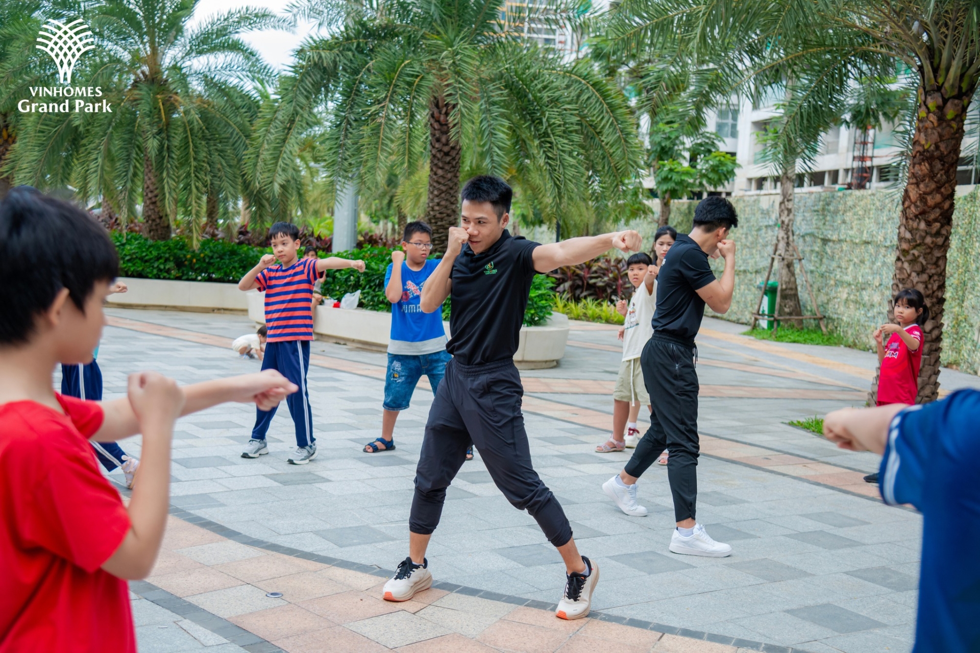 CLB đã được lên lịch sẵn -  Cư dân Grand Park chỉ việc tận hưởng