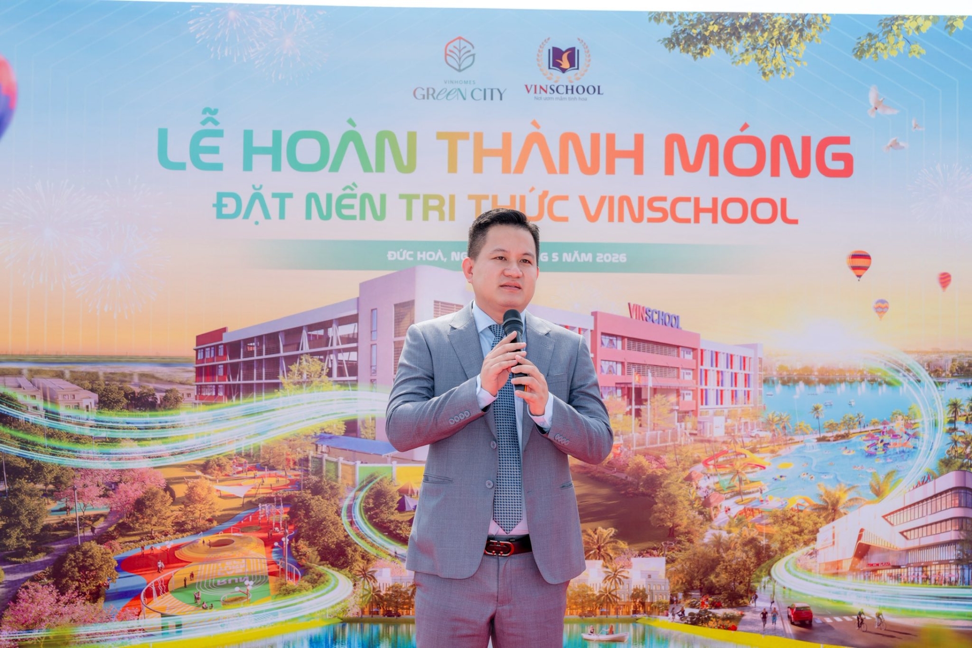 Lễ hoàn thành móng 