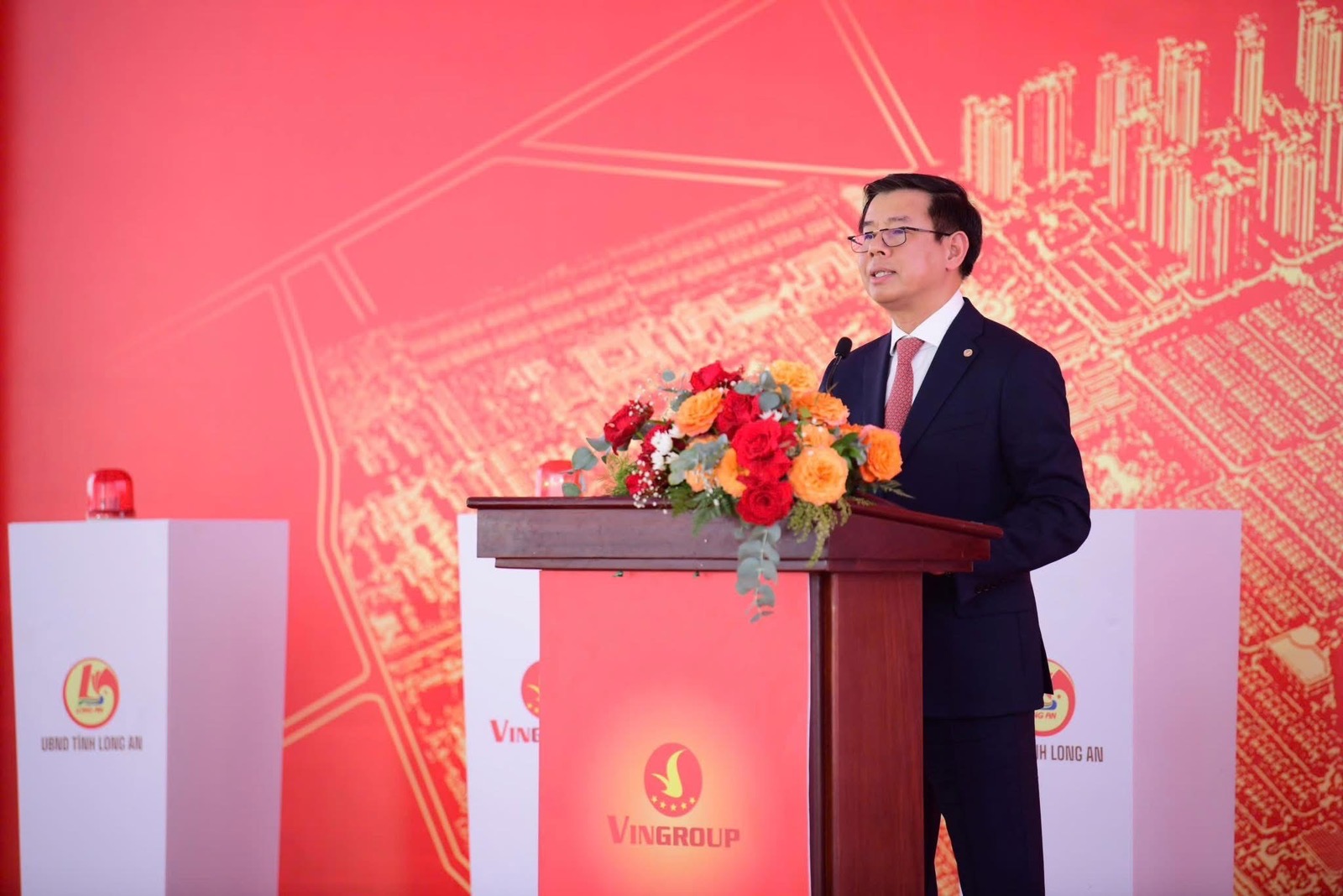 Long An khởi công dự án đô thị 40.000 dân do Vingroup đầu tư trên hành lang vành đai 4 TP.HCM