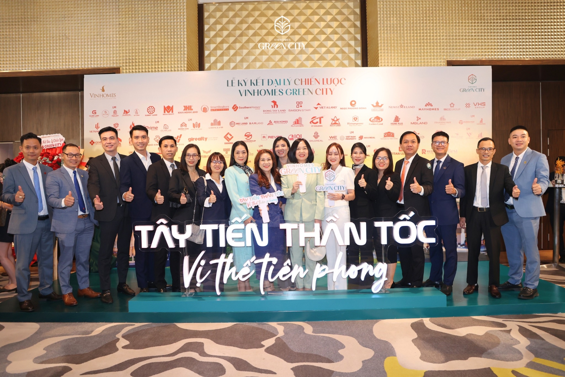 Lễ ký kết đại lý chiến lược của Vinhomes Green City