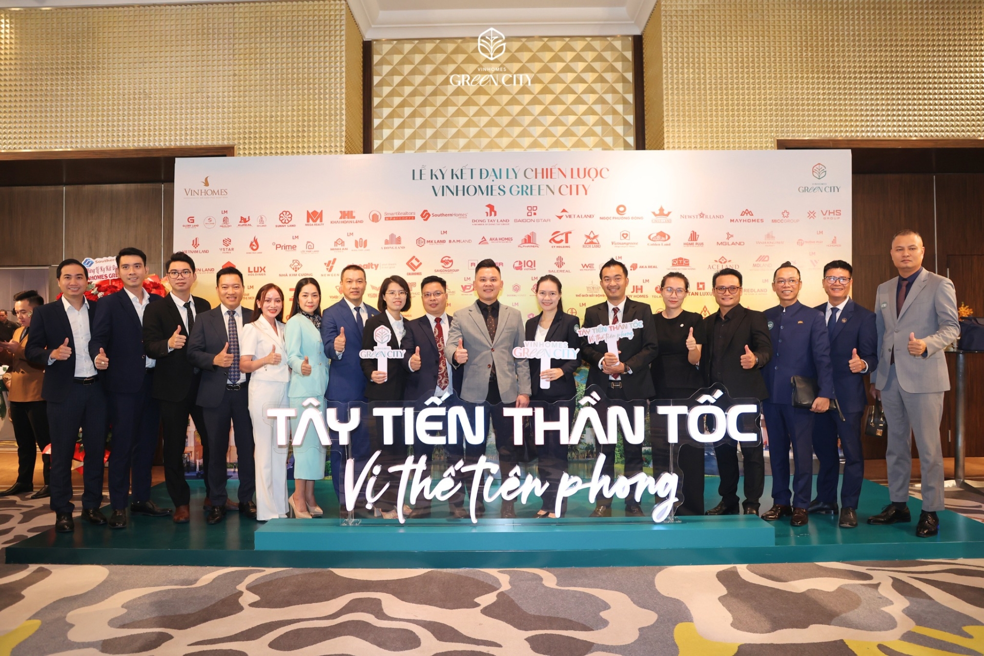 Lễ ký kết đại lý chiến lược của Vinhomes Green City