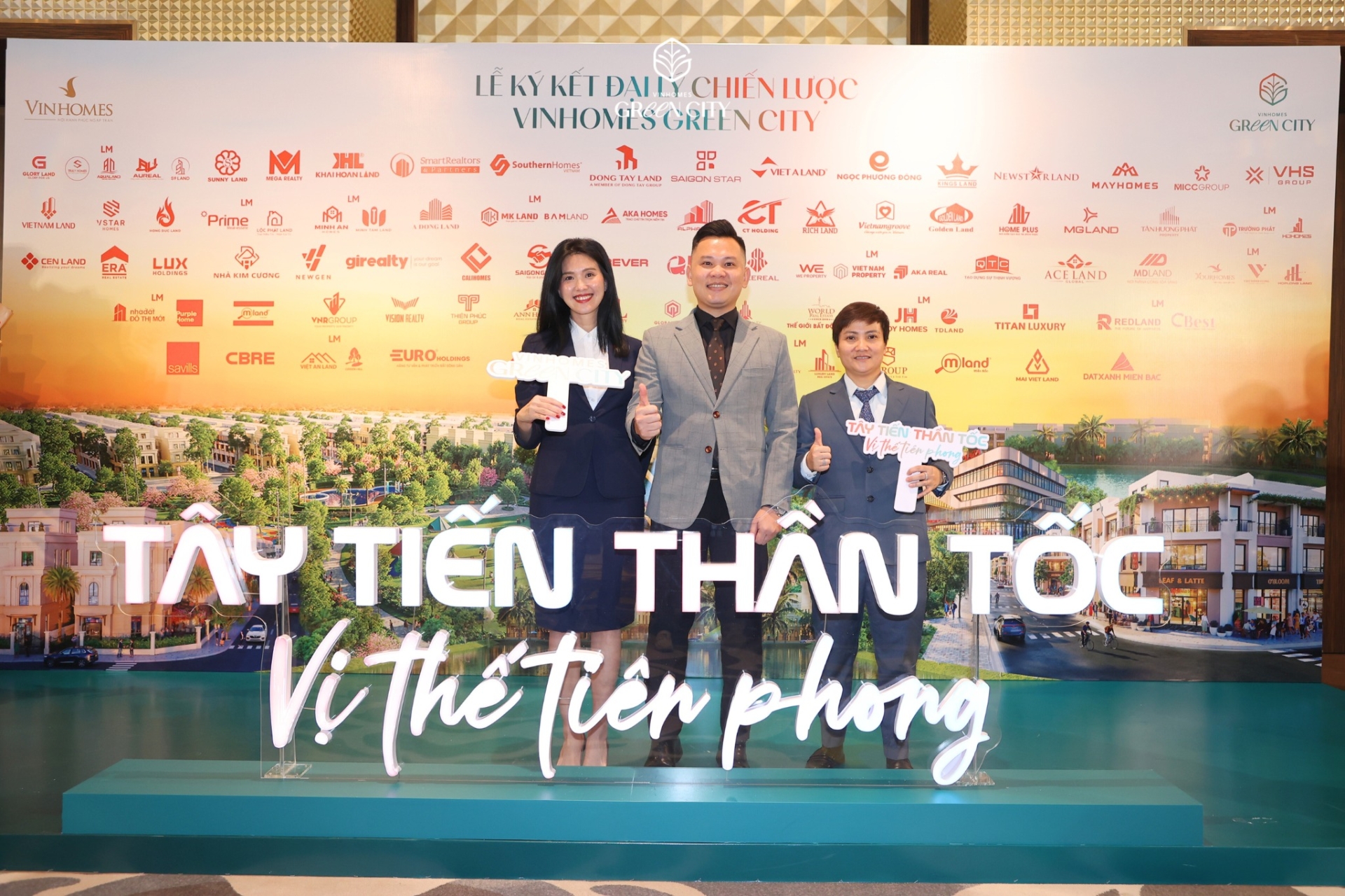 Lễ ký kết đại lý chiến lược của Vinhomes Green City