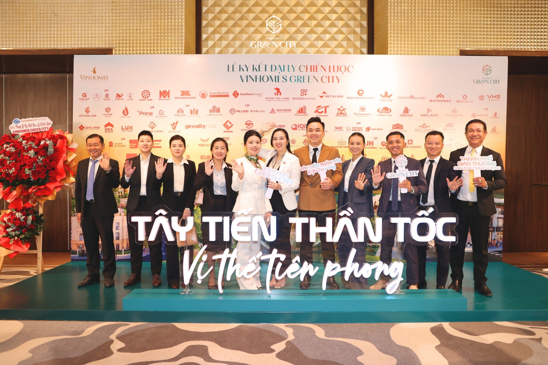 Lễ ký kết đại lý chiến lược của Vinhomes Green City