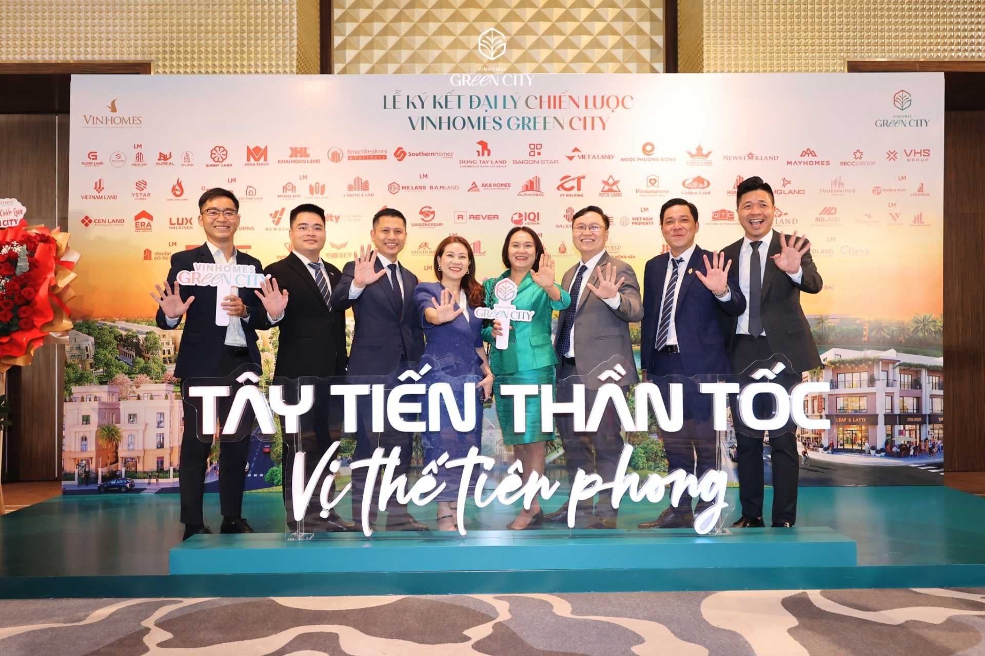Lễ ký kết đại lý chiến lược của Vinhomes Green City