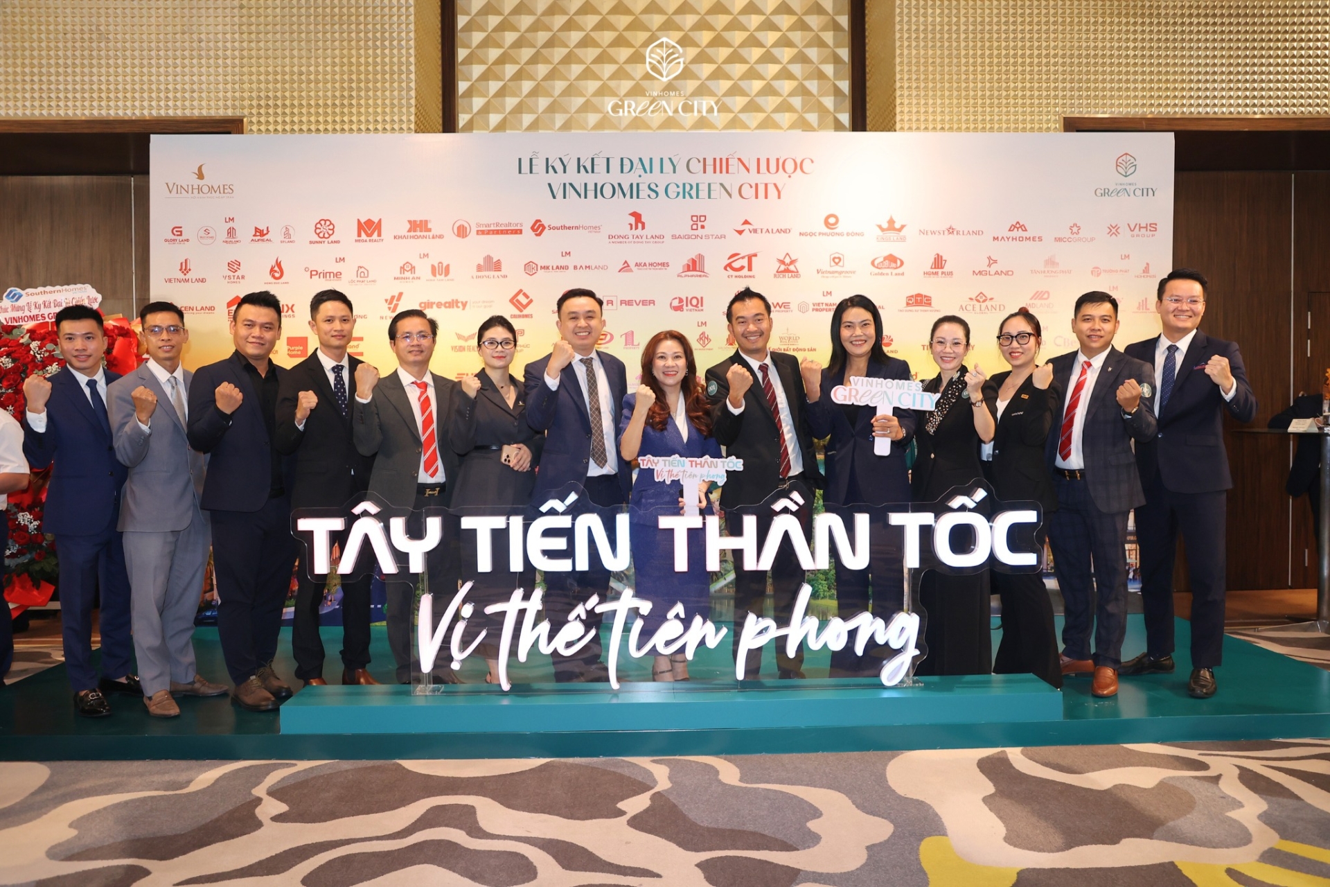 Lễ ký kết đại lý chiến lược của Vinhomes Green City