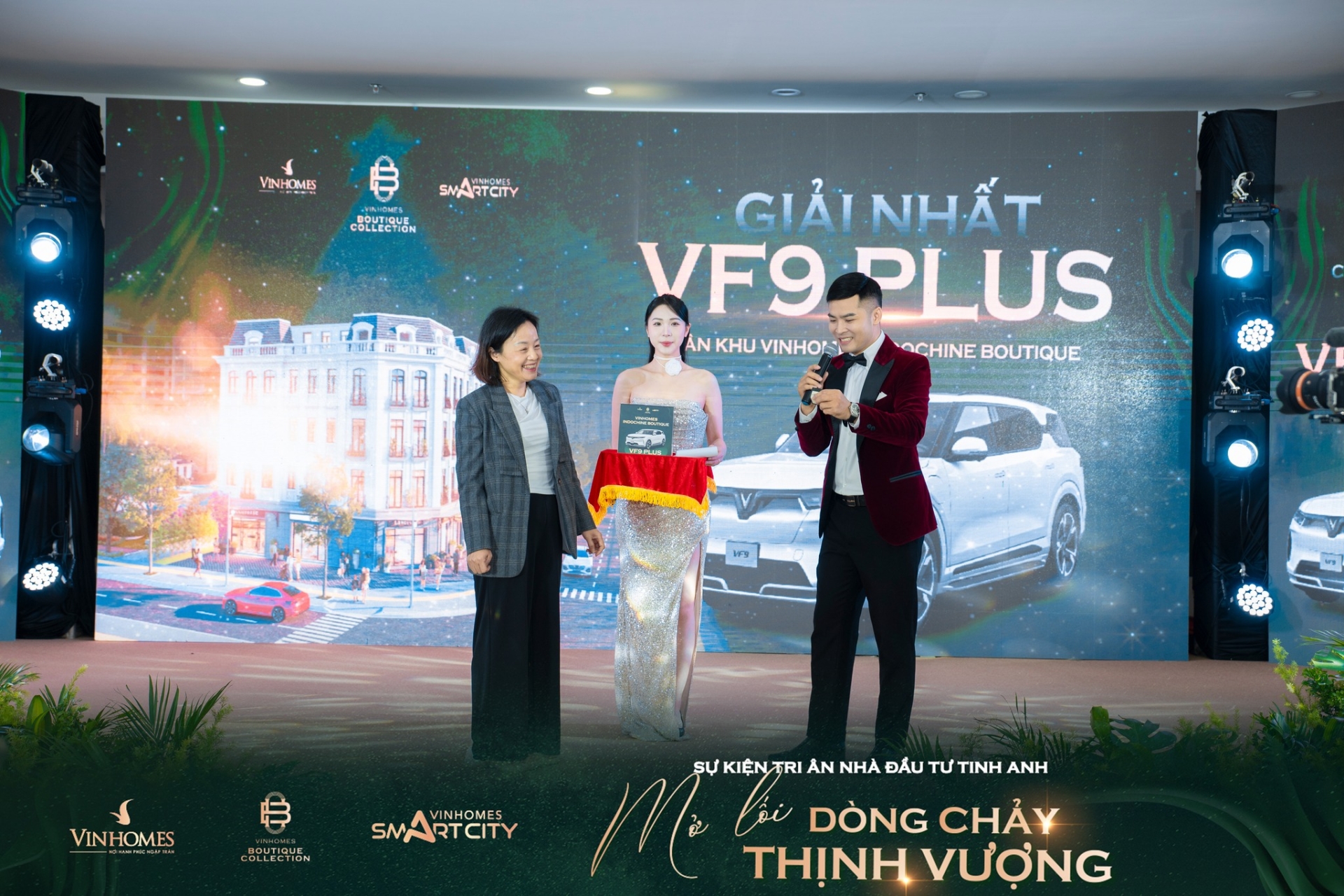 Boutique Collection - Dấu ấn thịnh vượng đón chào năm mới