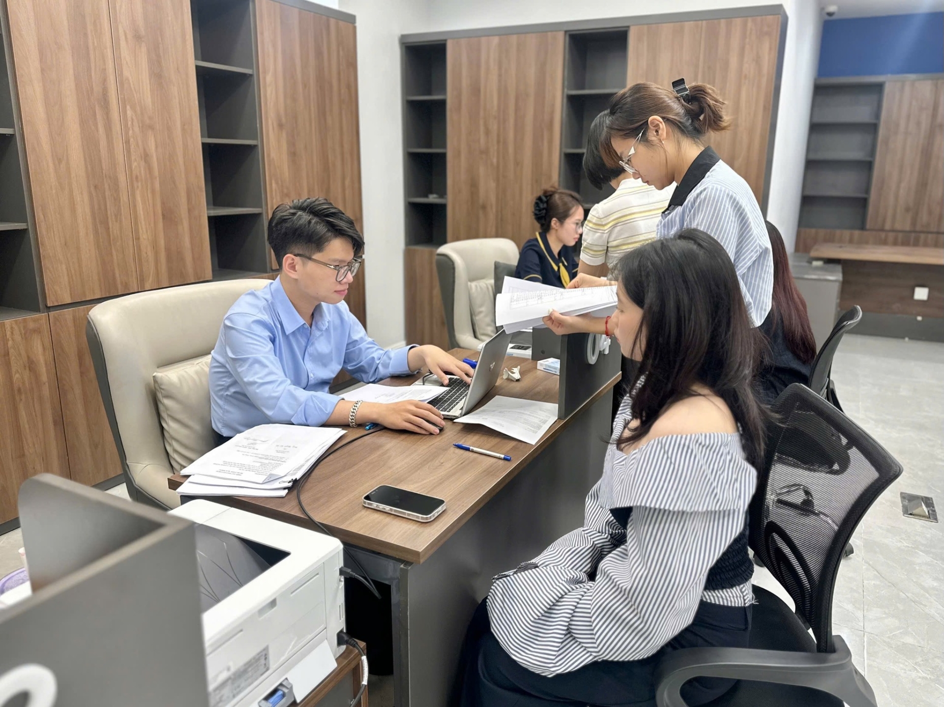 Happy Home Tràng Cát chào đón 192 khách hàng đầu tiên ký hợp đồng mua bán