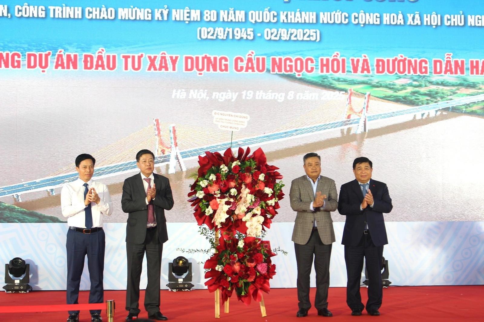 Chính thức khởi công Cầu Ngọc Hồi - Ocean City đón đầu làn sóng tăng giá