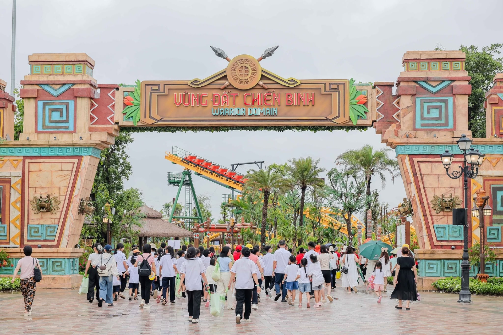 Chỉ hơn 1 giờ di chuyển từ Hà Nội - Hè này thỏa sức vui chơi VinWonders - Công viên giải trí & Vườn thú lớn nhất Bắc Bộ mà không cần đi xa