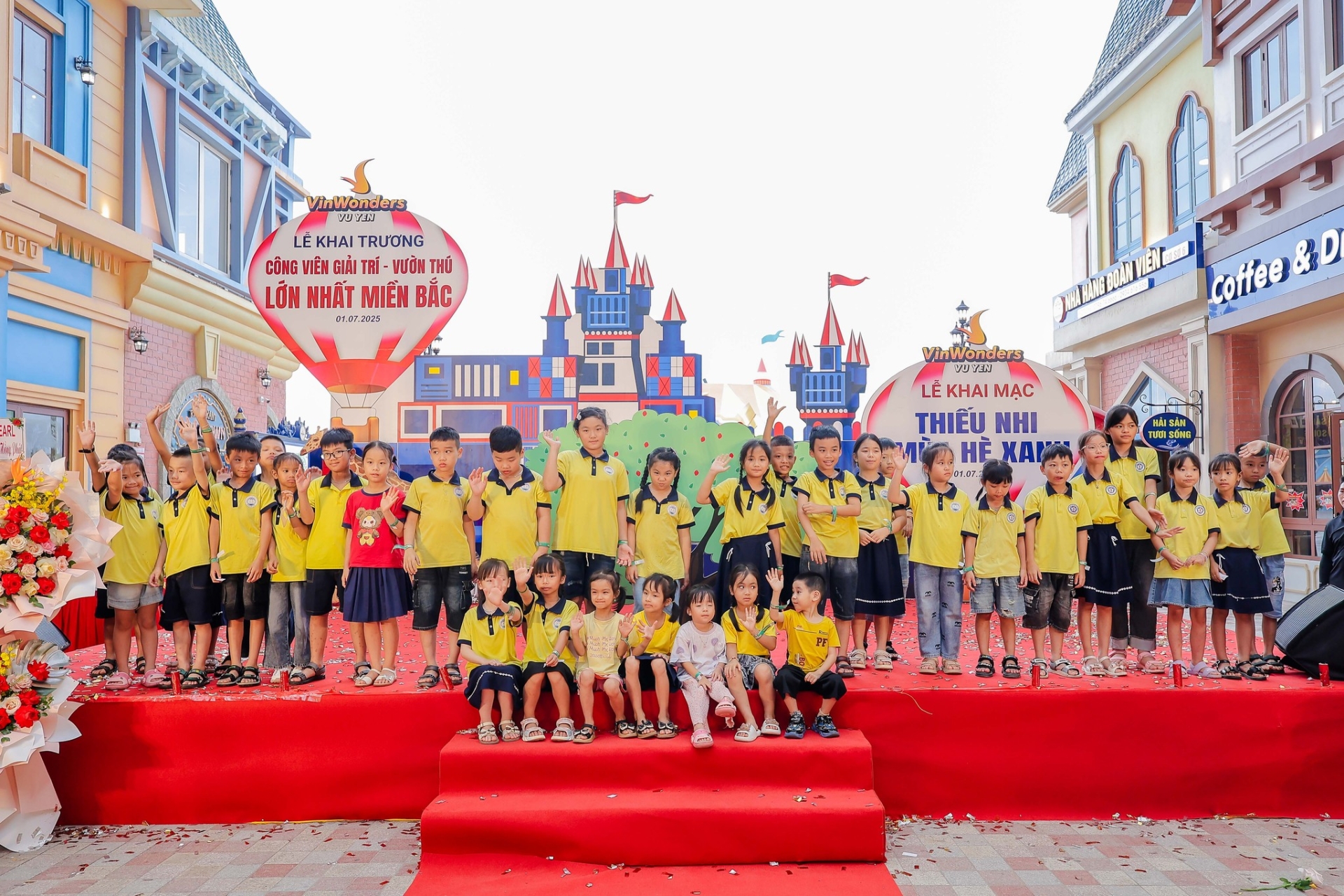 Chỉ hơn 1 giờ di chuyển từ Hà Nội - Hè này thỏa sức vui chơi VinWonders - Công viên giải trí & Vườn thú lớn nhất Bắc Bộ mà không cần đi xa