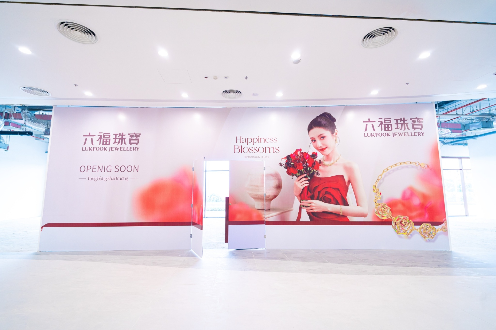 Vincom Mega Mall Royal Island sắp khai trương - Cư dân về ở ngay hưởng lợi nhân đôi