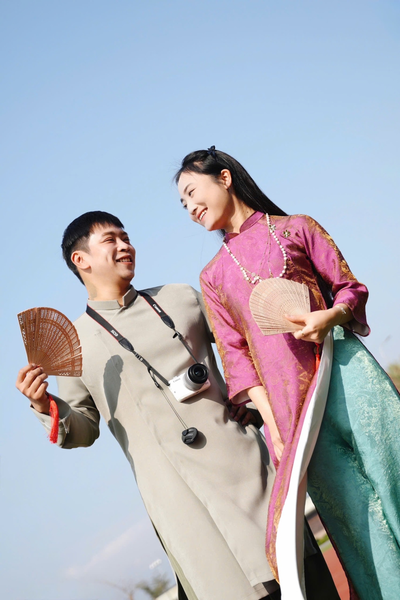 Xuân Bính Ngọ - Check-in áo dài cùng Tuấn Mã