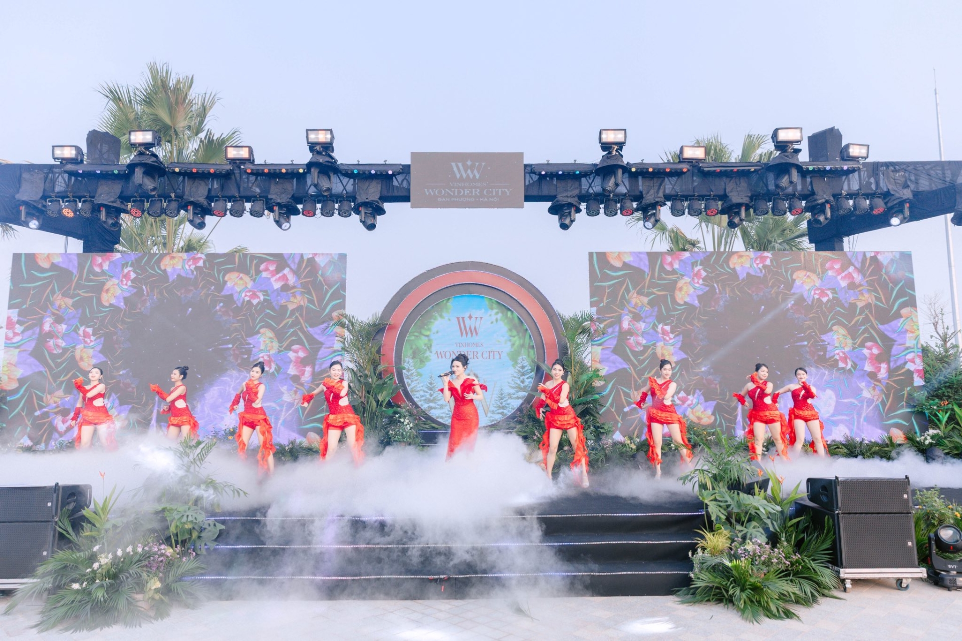 Live The Wonder - Sống trọn kỳ quan