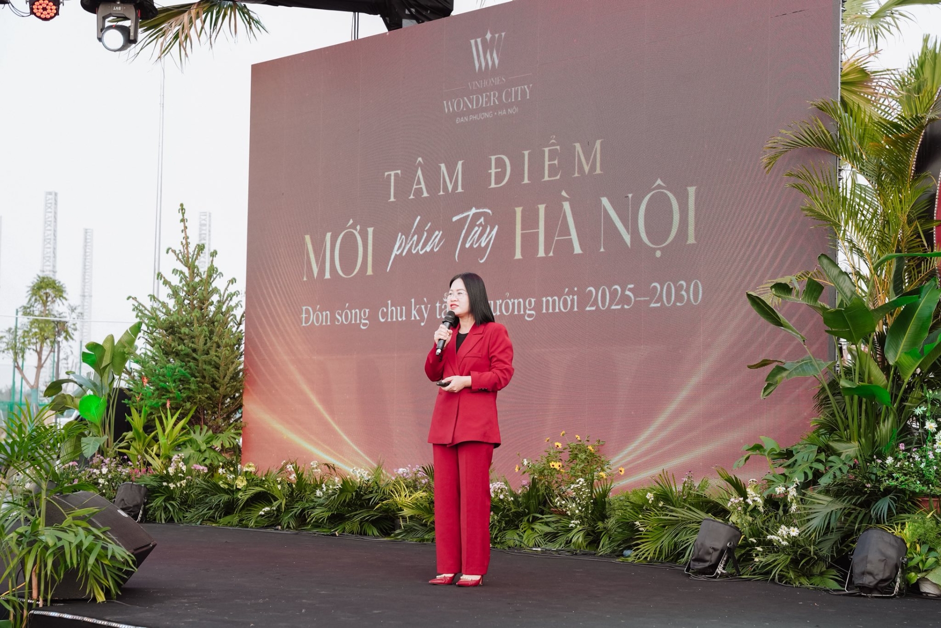 Live The Wonder - Sống trọn kỳ quan