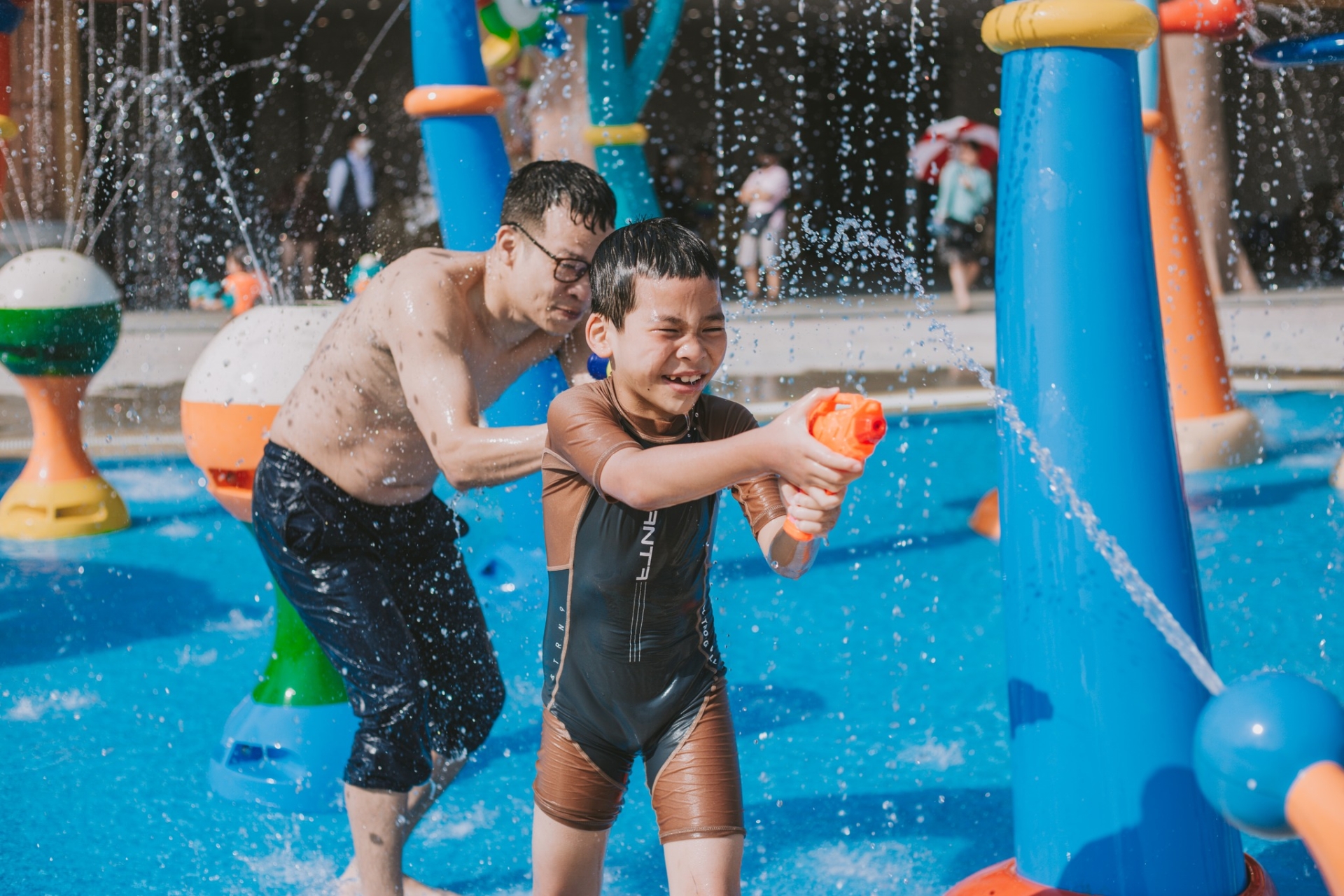VinWonders Wave Park & VinWonders Water Park - Công viên giải trí MỚI TOANH nhất định phải đến