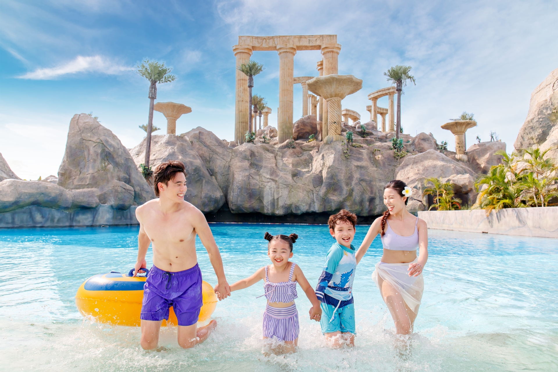 VinWonders Wave Park & VinWonders Water Park - Công viên giải trí MỚI TOANH nhất định phải đến