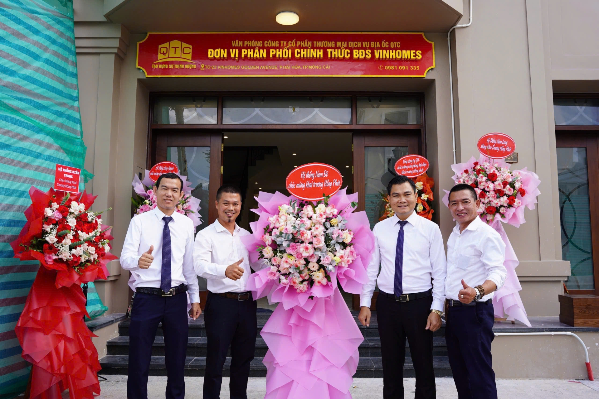 Khai trương VPBH tại Vinhomes Golden Avenue - Móng Cái