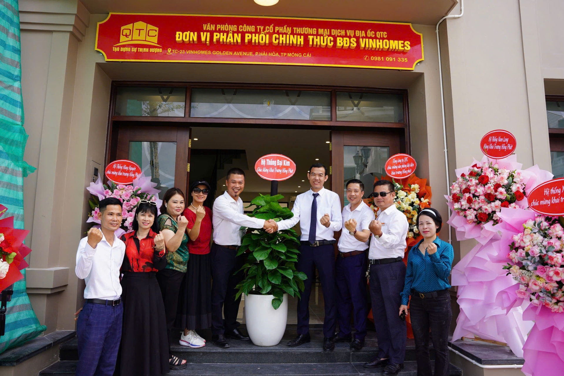 Khai trương VPBH tại Vinhomes Golden Avenue - Móng Cái