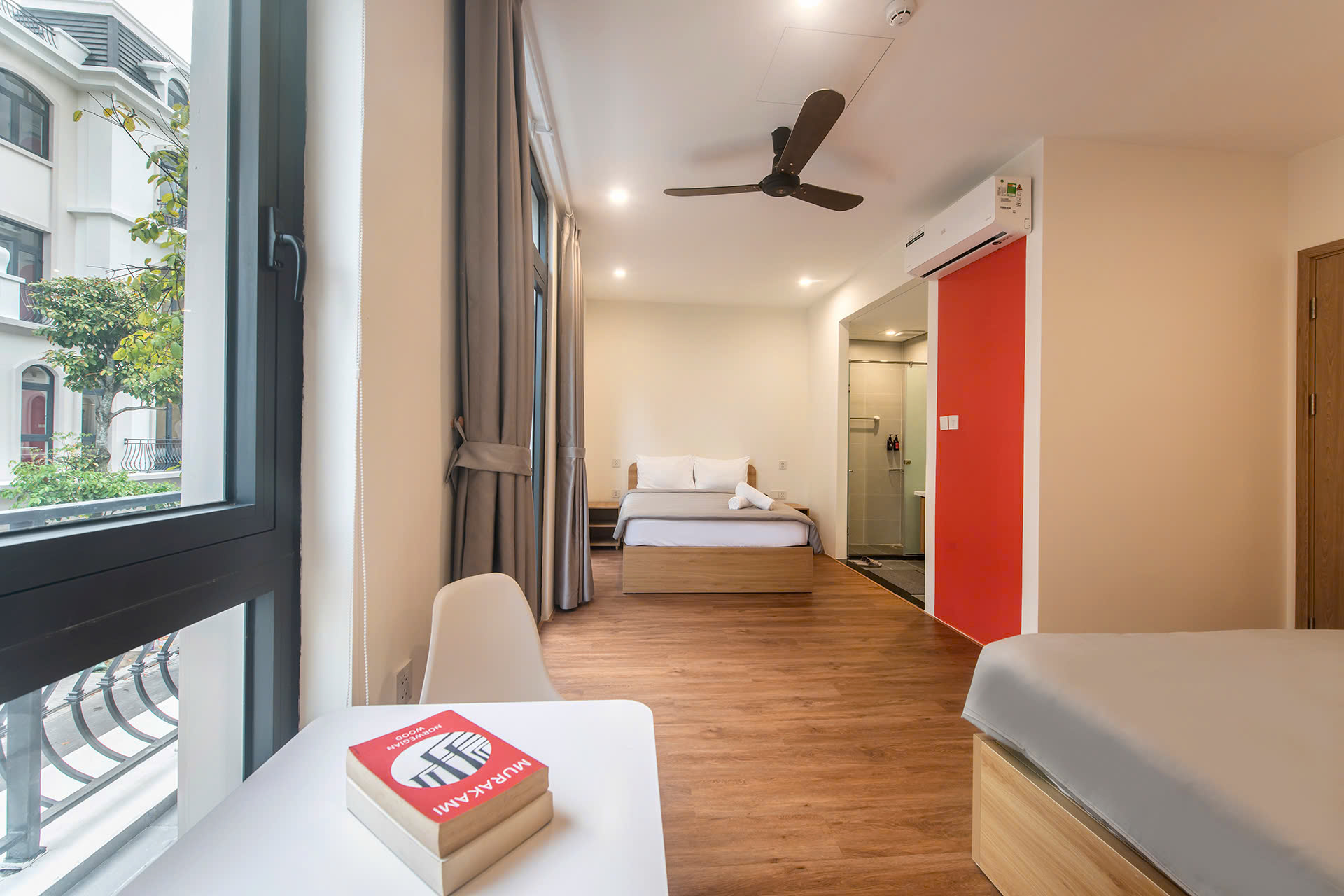 Kinh Đ&ocirc; 5 Homestay ph&ograve;ng Double 2 giường đ&ocirc;i (4 kh&aacute;ch)