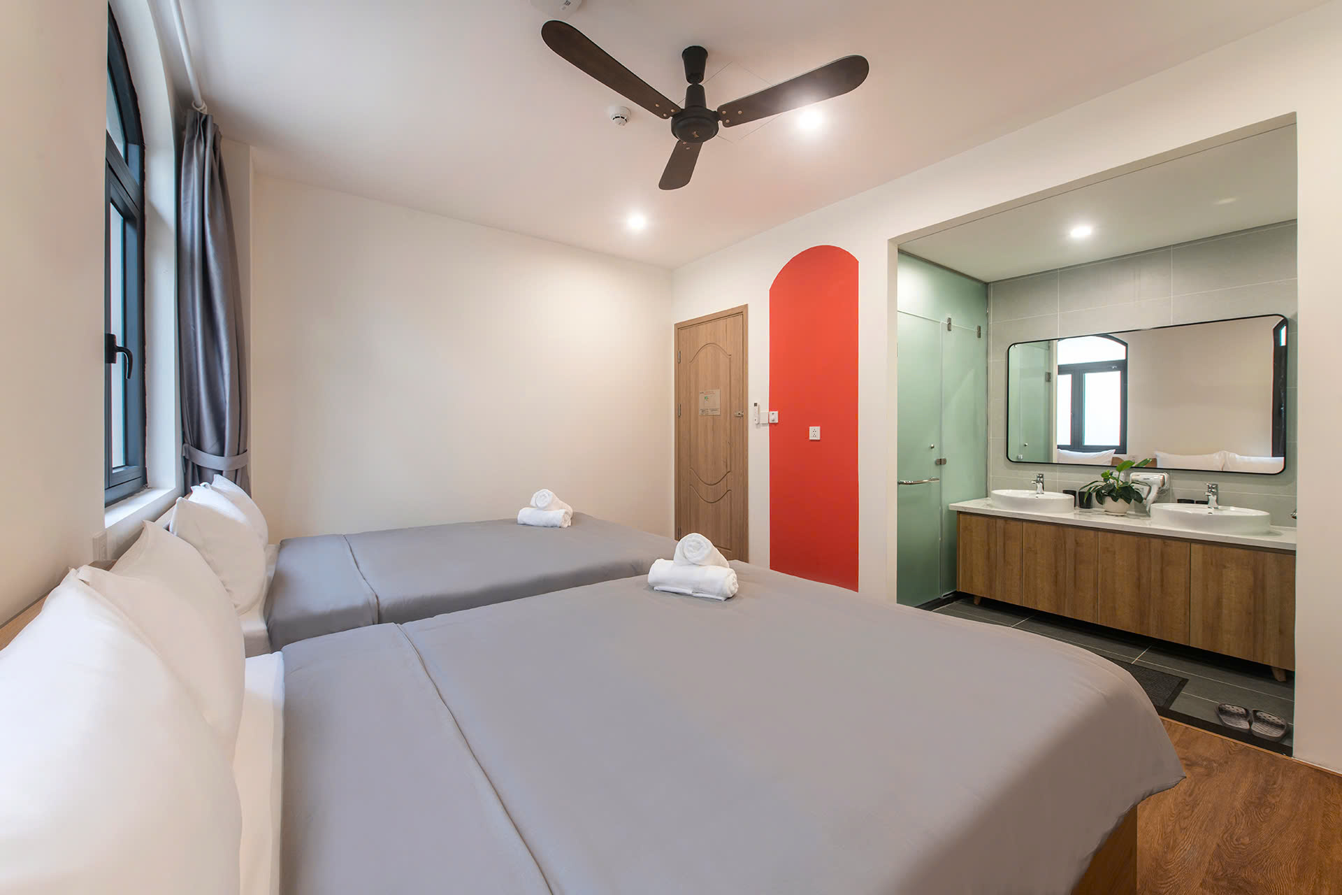 Homestay Kinh Đ&ocirc; 5 Homestay ph&ograve;ng Double 2 giường đ&ocirc;i (4 kh&aacute;ch)
