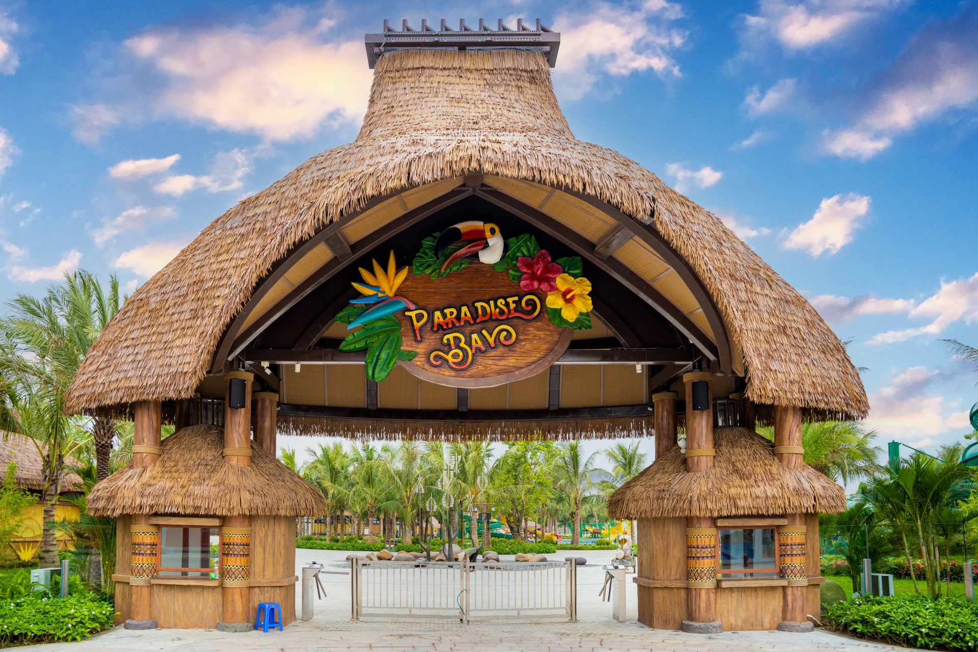 Khám phá thêm VinWonders Wave Park & VinWonders Water Park
