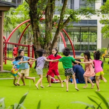 Sống trọn tuổi thơ 