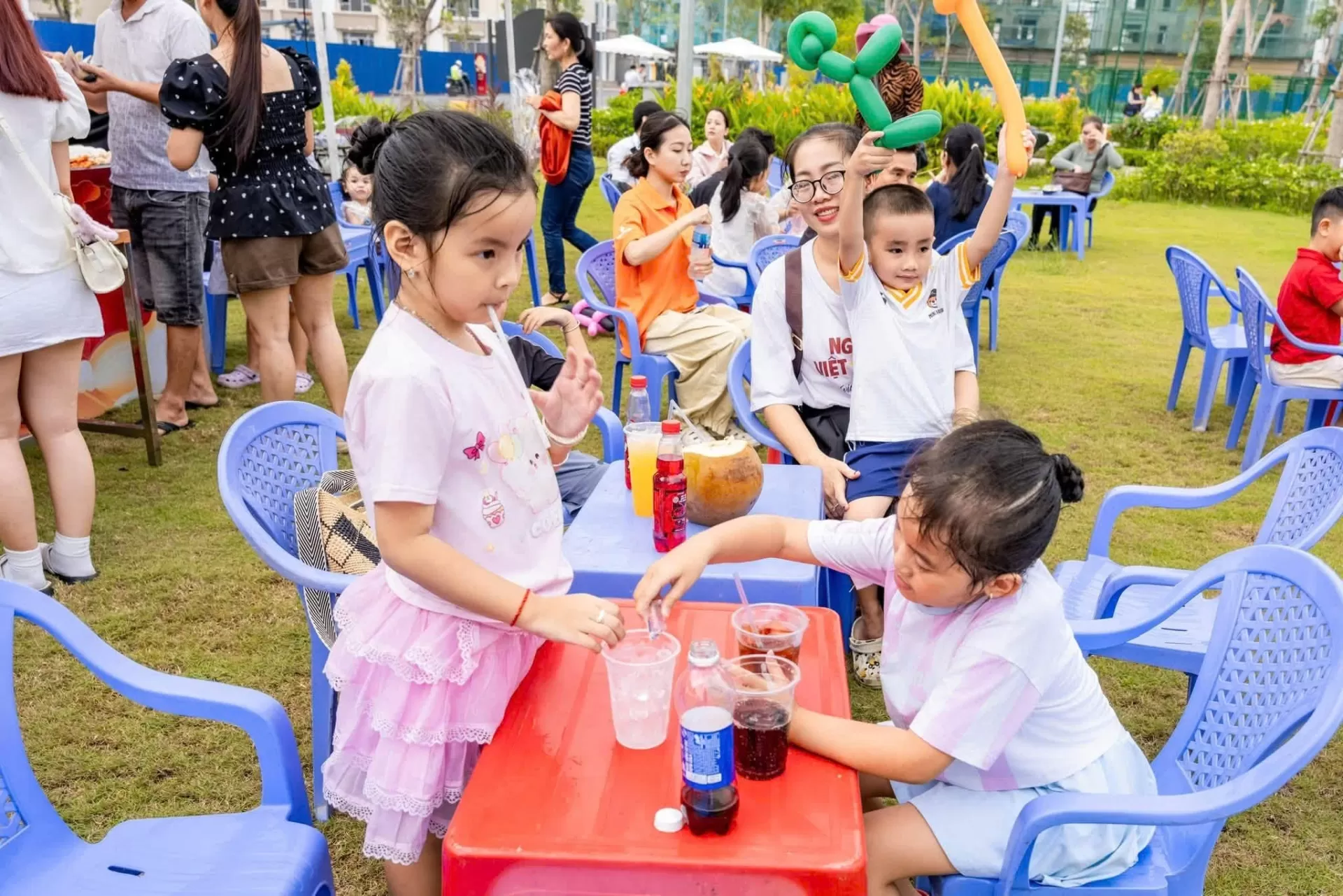Một mùa trăng khép lại, nhưng những kết nối vẫn còn ở lại