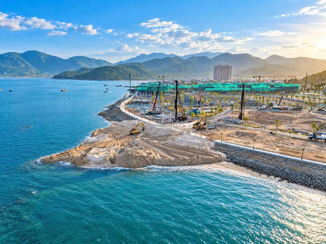 Vinhomes Pearl Bay chính thức thi công bãi biển - Kiến tạo điểm check-in mới bên Vịnh Nha Trang
