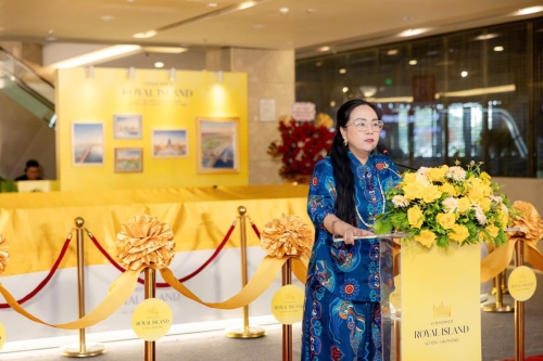 Toàn cảnh sự kiện khai trương sa bàn Vinhomes Royal Island tại Vincom Plaza Long Biên