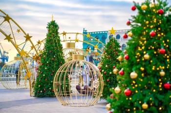 Không khí Giáng Sinh đã tràn ngập Quảng trường Châu Âu - Phố đi bộ Công viên Vũ Yên