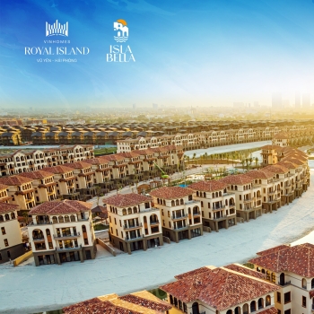 Đón bình minh rực rỡ trên phố Đảo Hoàng Gia