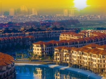 Có những khoảnh khắc khiến ta lặng người…