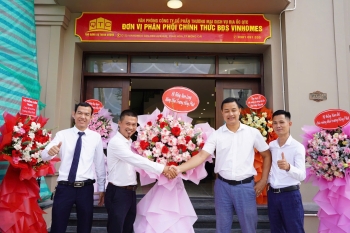 Khai trương VPBH tại Vinhomes Golden Avenue - Móng Cái